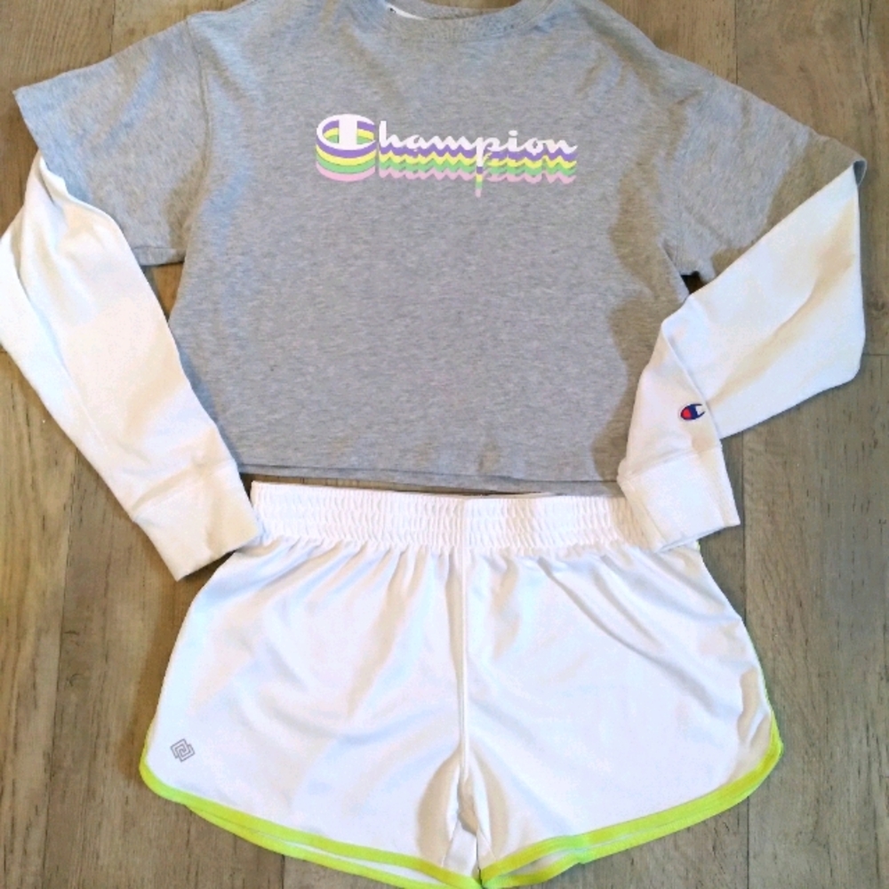 Champion outfit
